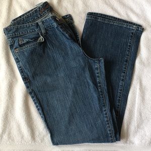 Eddie Bauer || Curvy Jeans